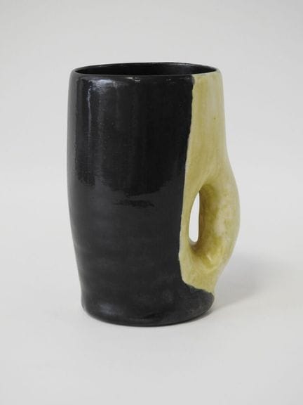 Mado JOLAIN (1921-2019)
Jarra de loza con esmalte 