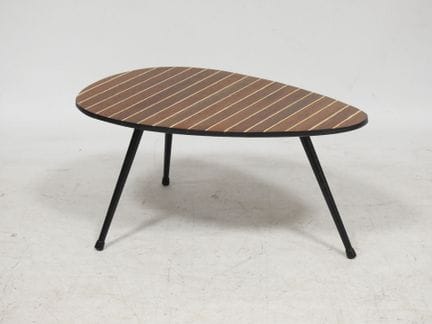 Modern Design
Tripod coffee table, free-form table