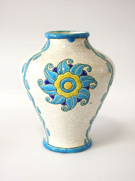 BOCH LA LOUVIERE
Vaso con spallamento in maiolica 