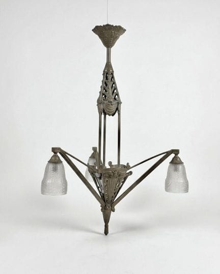 Lámpara de araña de estilo Art Nouveau de tres bra