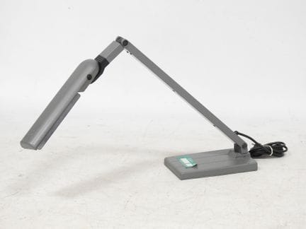 LEDU – Schweden
Schreibtischlampe im Werkstattstil