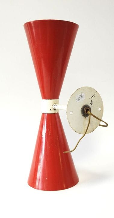STILNOVO im Stil von
Diabolo-Wandleuchte aus rot u