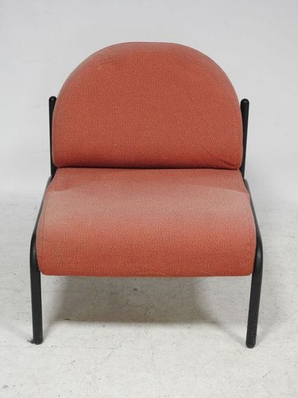 SOUVIGNET
Sessel mit geschwungener Rückenlehne, be