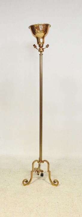 Raymond SUBES (1893–1970)
Dreibeinige Stehlampe au