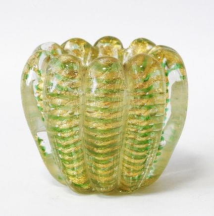 MURANO
Pequeño jarrón de cristal con forma acanala