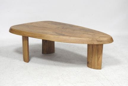 Modern Design
Coffee table with a free-form top ma