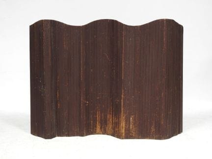 BAUMANN
带铰接式木条的屏风。
20世纪50年代的作品
90 x 150 厘米
有磨损，些许瑕