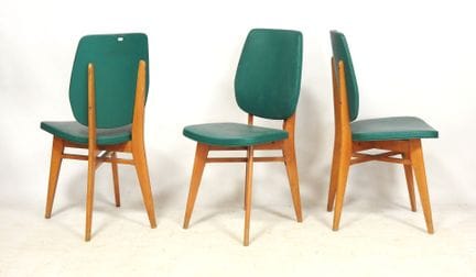 Werk aus den 1960er Jahren
Set aus drei Stühlen, S