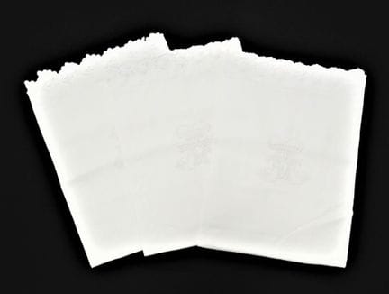 Juego de TRES SÁBANAS de hilo con las iniciales «F