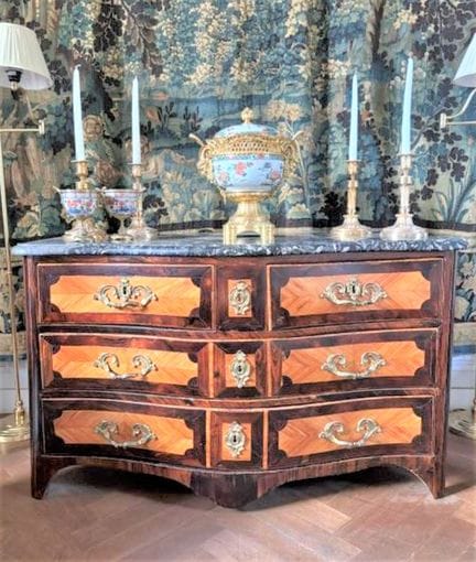COMÒ in impiallacciatura di palissandro e legno di