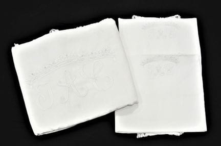 JUEGO DE ROPA DE CAMA de hilo «Drap» y un par de f