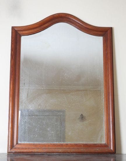 ESPEJO de madera de pino con frontón en forma de g
