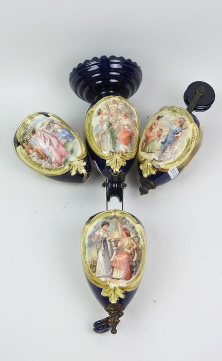 Decorated earthenware suspension elements in carto