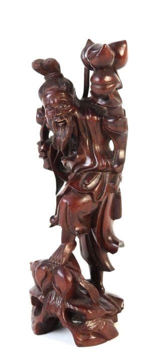 CHINA: Skulptur eines lächelnden Weisen aus exotis