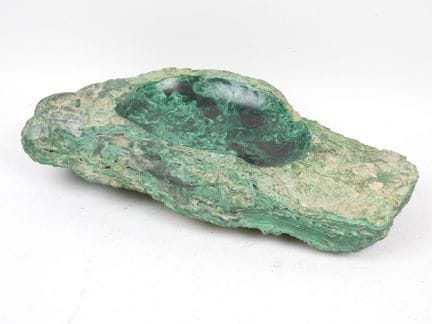 Vide-poche en malachite. H.: 6,5 L.: 33 P.: 20 cm 