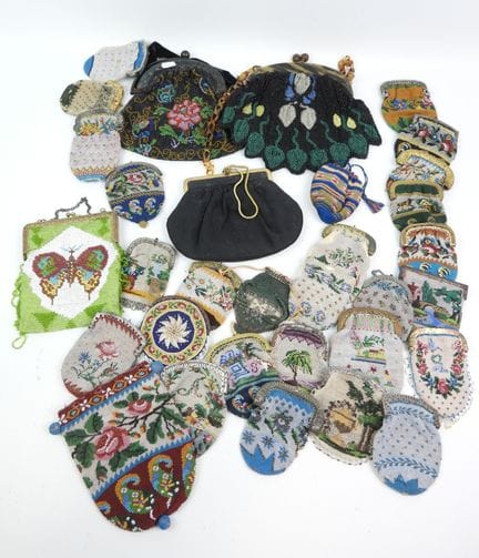 31 beaded pouches, bags, and coin purses featuring