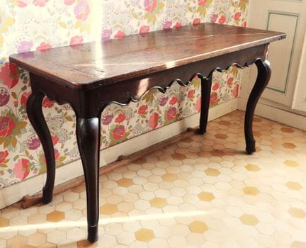 MESA DE CAZA con forma de consola, de madera natur