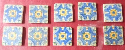 ESPAGNE: Dix carreaux de céramique polychrome. 11x