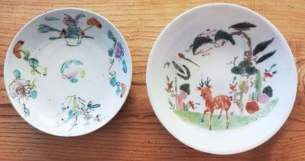 CHINA
Set of 2 Canton porcelain plates decorated w