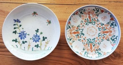 CHINA
Two Canton porcelain plates
Red mark on the 