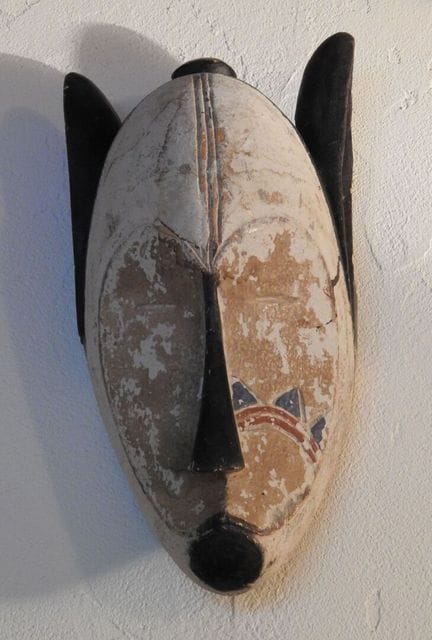 GABUN
Afrikanische Maske vom Typ Fang 
H.: 39 cm