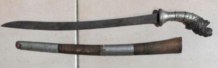 INDONESIA
Pedand-style wooden and silver-plated sa