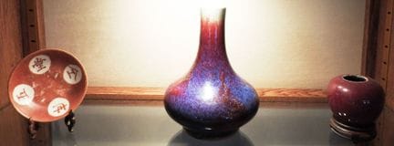 CHINA
Lot consisting of:
- 1 stoneware vase with a