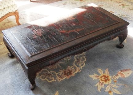 CHINA
Rectangular coffee table made of lacquered w