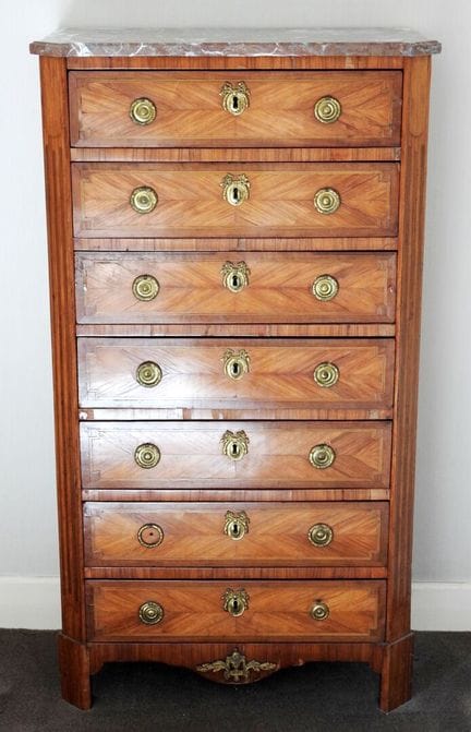 Louis XVI-era weekly planner made of veneered wood