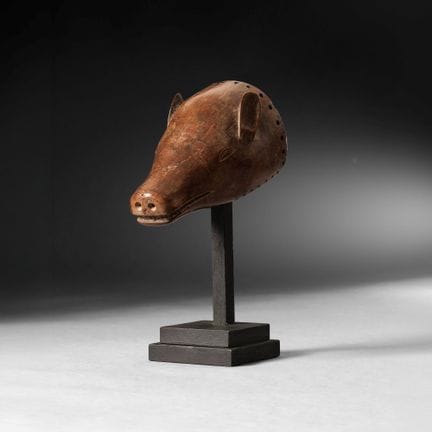 Chokwe, Angola - Mukushi wa ngulu mask. Wood, trac