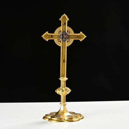 Reliquienkreuz aus vergoldeter und emaillierter Br
