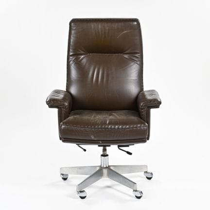DE SEDE DESIGN TEAM

DS35 office chair with an alu