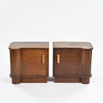 ART DECO PIECE

Pair of nightstands with plinth ba