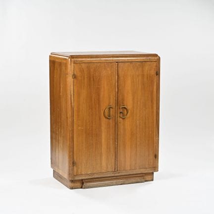 ART DECO PIECE

Quadrangular cabinet with two hing