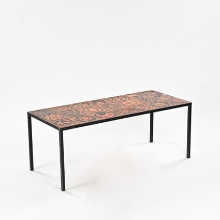 TRAVAIL SUISSE

Table basse à piétement tubulaire 