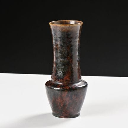 Pierre-Adrien DALPAYRAT (1844–1910)

A shaped vase