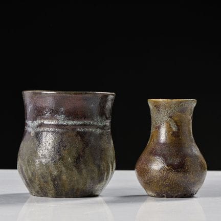 Eugène LION (1867–1945)

Set of two vases in purpl