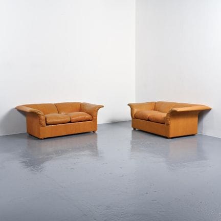 Luigi MASSONI (1930–2013)

Pair of Model 973 sofas