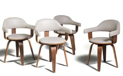 Conjunto de cuatro sillones modernistas con respal