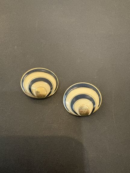 NINA RICCI : Paire de clips d'oreilles en métal do
