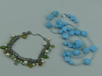Marc LABAT. Lange Halskette und Armband, verziert 