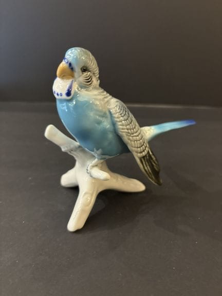 KARL ENS (Alemania). Periquito ondulado de porcela