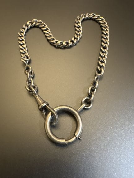 800°/°° silver watch chain. Gross weight: 15.4 g.