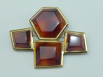 George RECH. Große Brosche in modernistischer Form