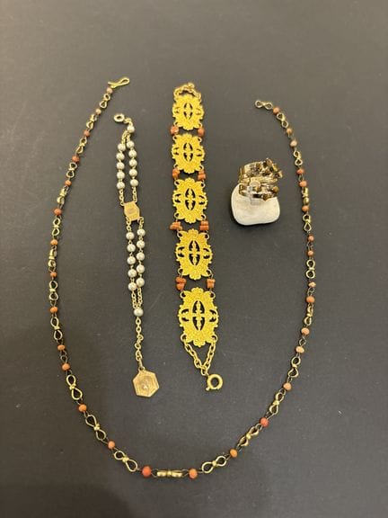 Set aus antikem und Vintage-Schmuck, bestehend aus
