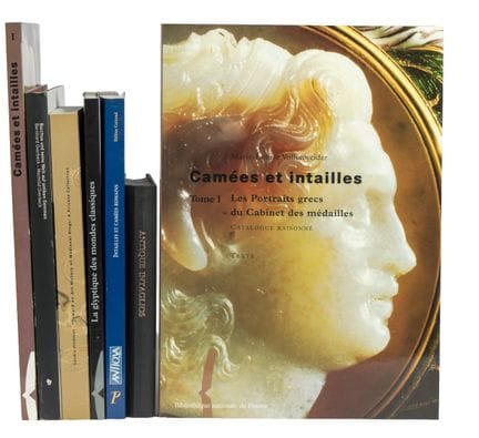Marie-Louise VOLLENWEIDER. Cameos and Intaglios. V