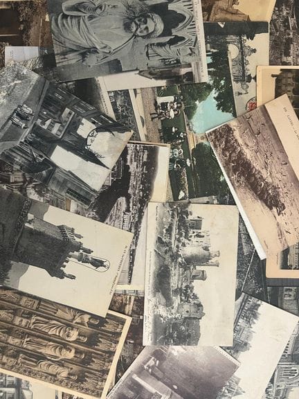 Colección de postales antiguas y modernas.
En su m