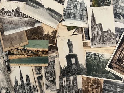 Colección de postales antiguas y modernas.
Tema re