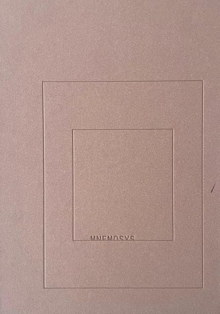FOTOGRAFÍA. Inglés.
«MNEMOSYS», Anna MULLER
Paul C