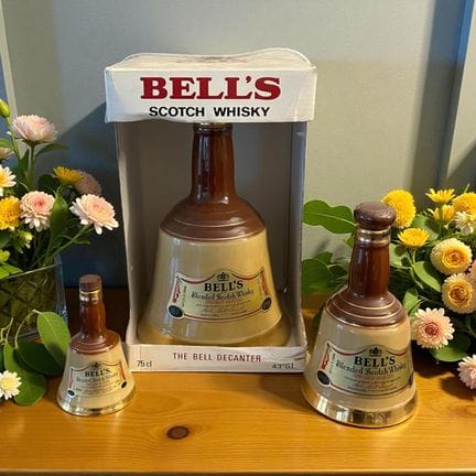 BELL'S - Juego de tres decantadores "Bell Decanter